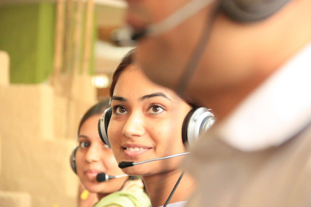 Call center representatives making outbound calls in a contact center 