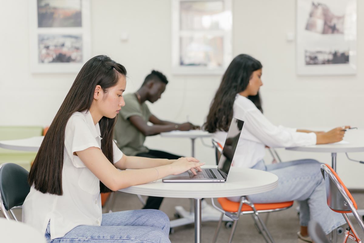 Georgetown University students studying.